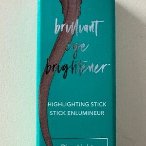 Eyeshadow/eye brightener